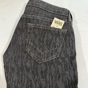 Vans Women’s Black Skinny Low Rise Jeans size 1